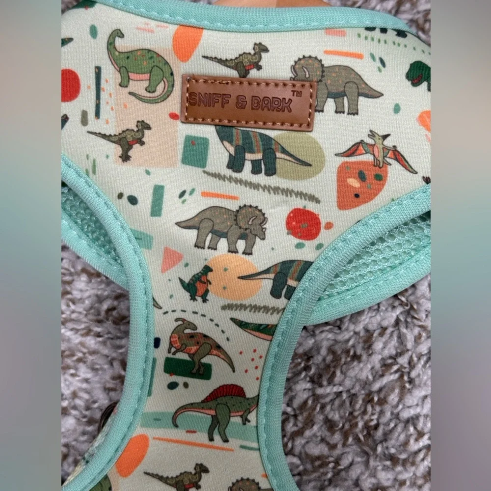 Sniff & Bark Dinosaur Print Harness in size Small NEW WITH CANVAS BAG